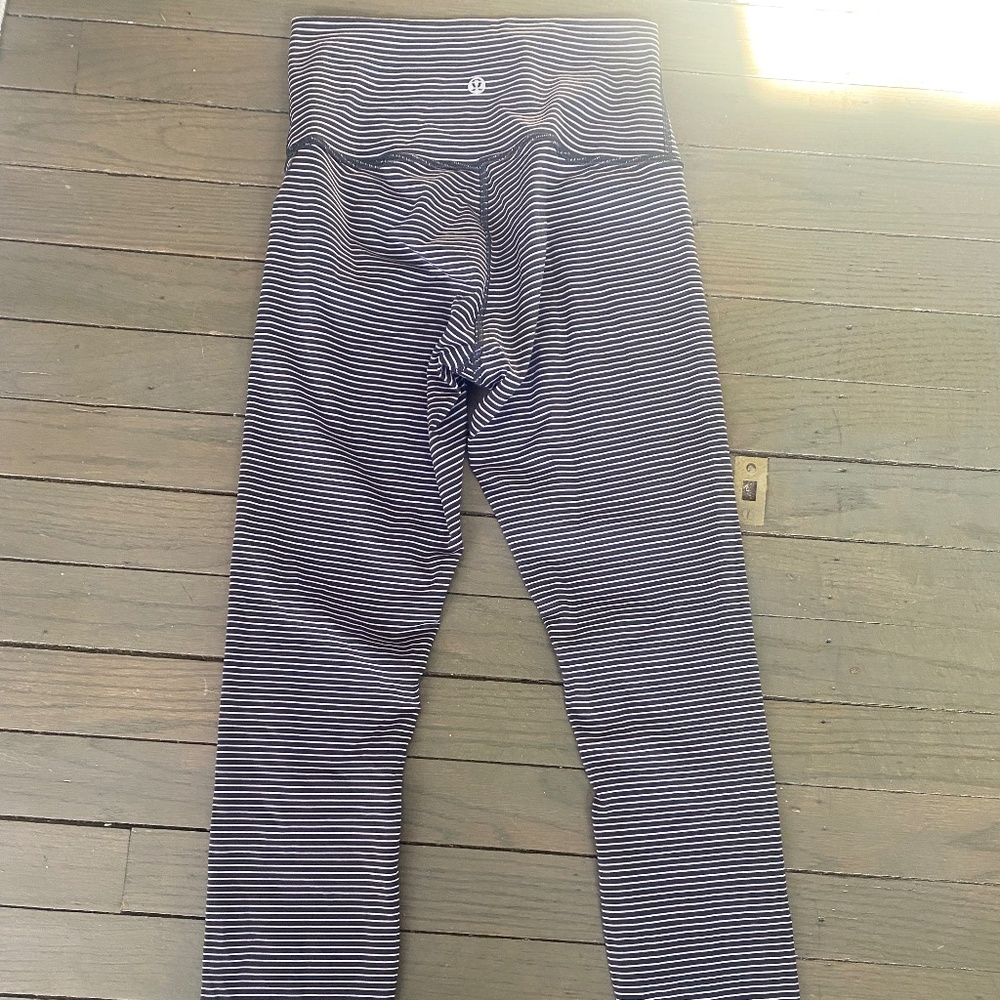 Lululemon Size 4 striped leggings